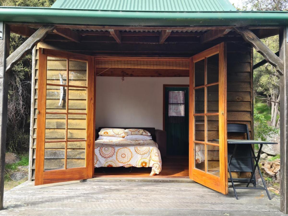 Manaaki Mai, Rustic Retreat Bush Cabin Christchurch Bagian luar foto
