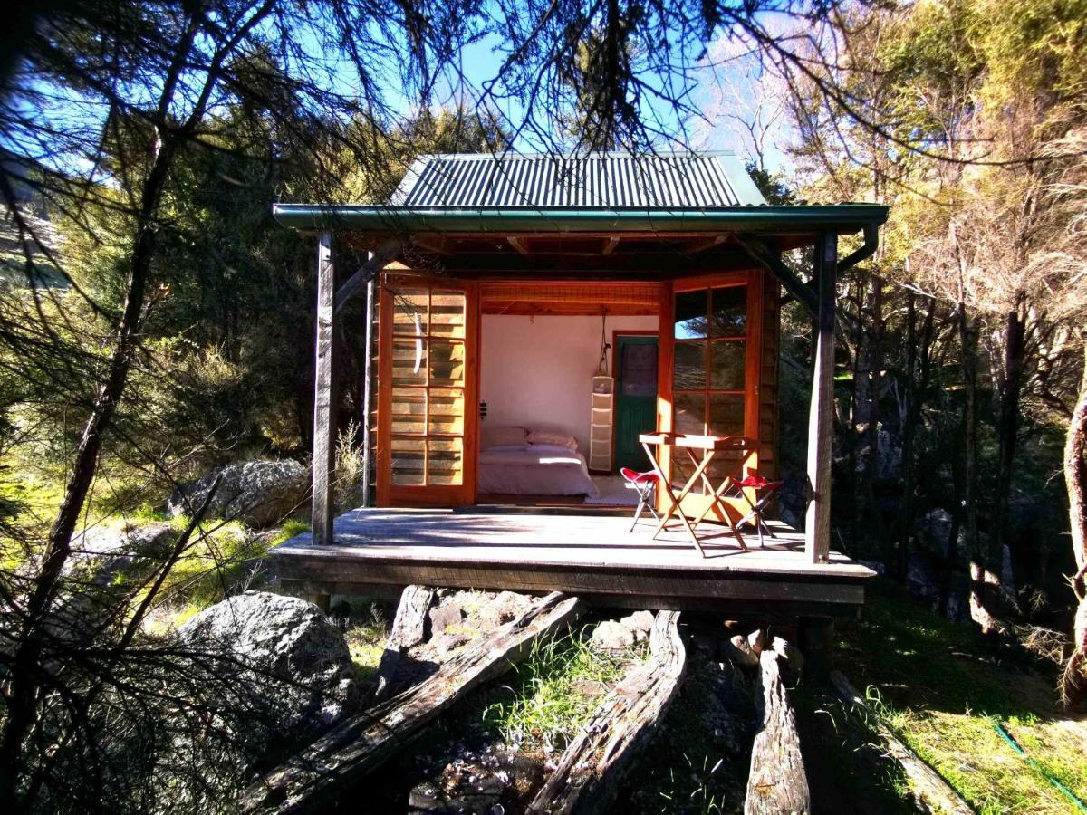 Manaaki Mai, Rustic Retreat Bush Cabin Christchurch Bagian luar foto
